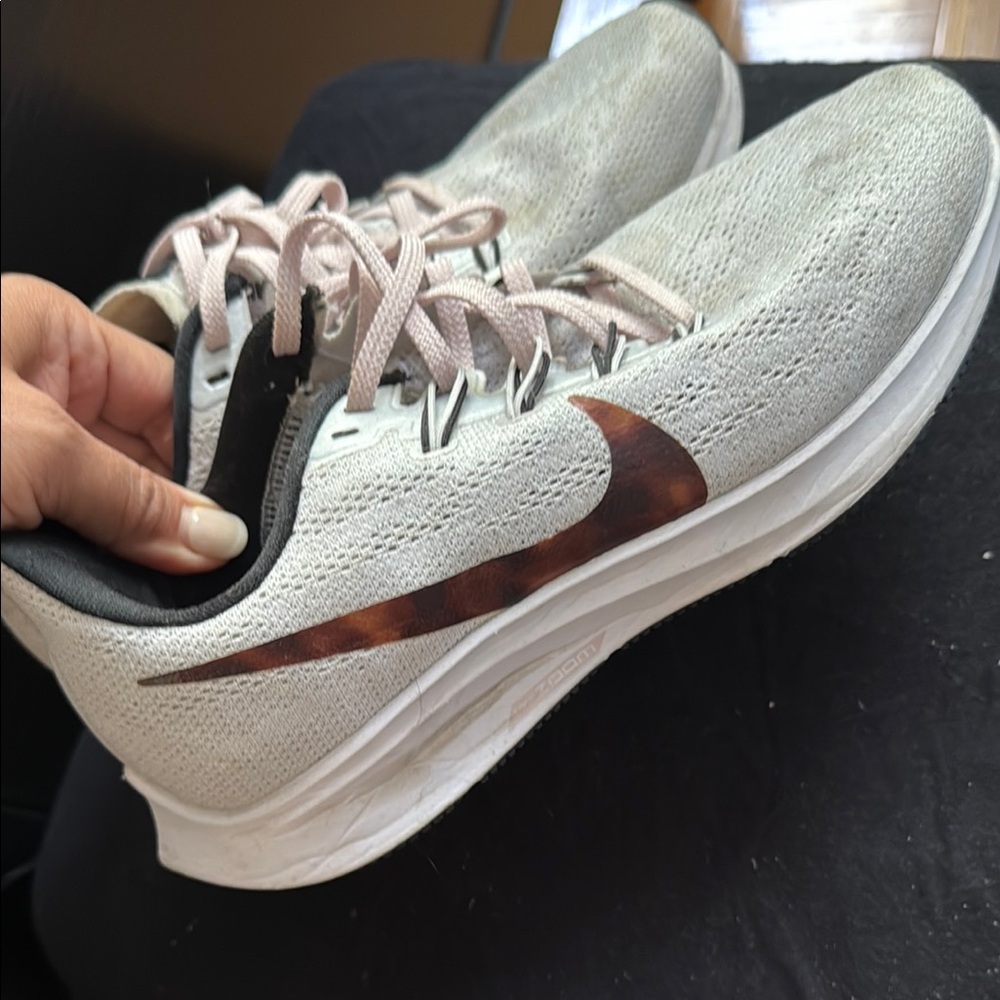 Nike Women's Athletic Shoes - White and Brown